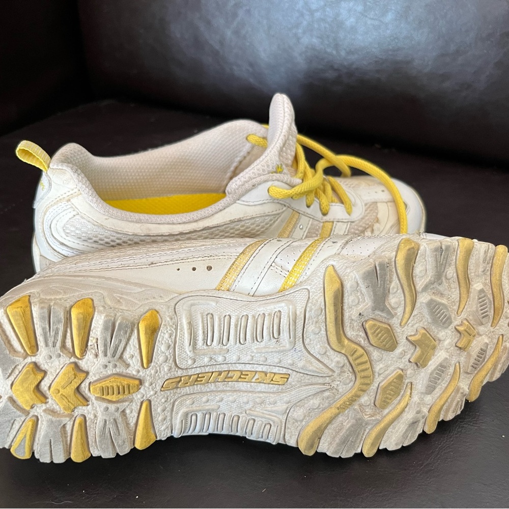 Women's Skechers Shoes - Picture 5 of 5